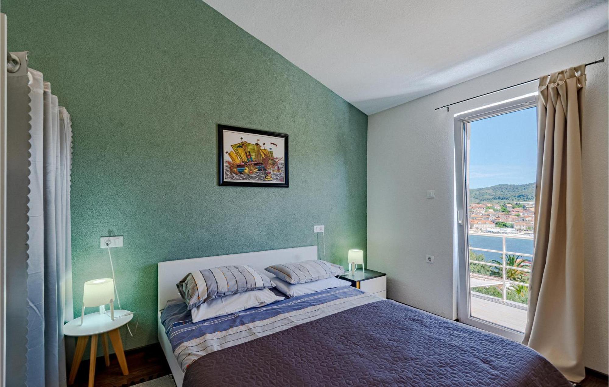 Stunning In With Wifi Apartment
